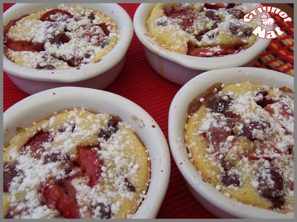 Clafoutis aux cerises et aux fraises