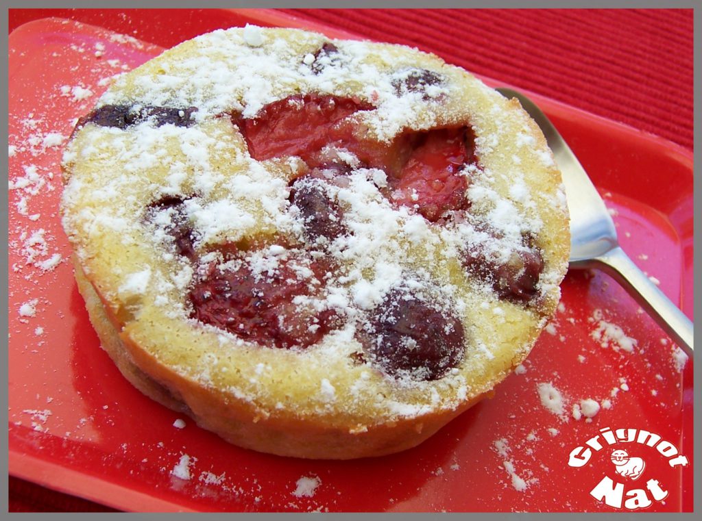 Clafoutis aux cerises et aux fraises 2