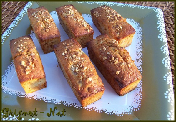 Mini cakes au miel, abricots secs et noisettes 3
