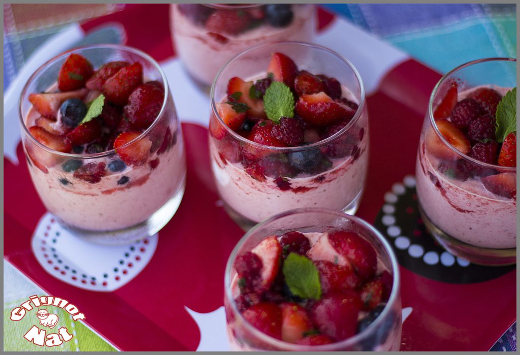 Verrines de mousse aux fruits rouges