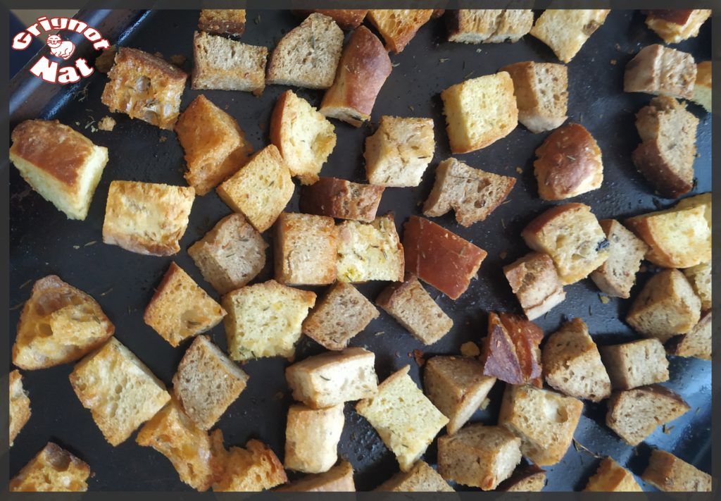 croutons maison à l'ail et au thym