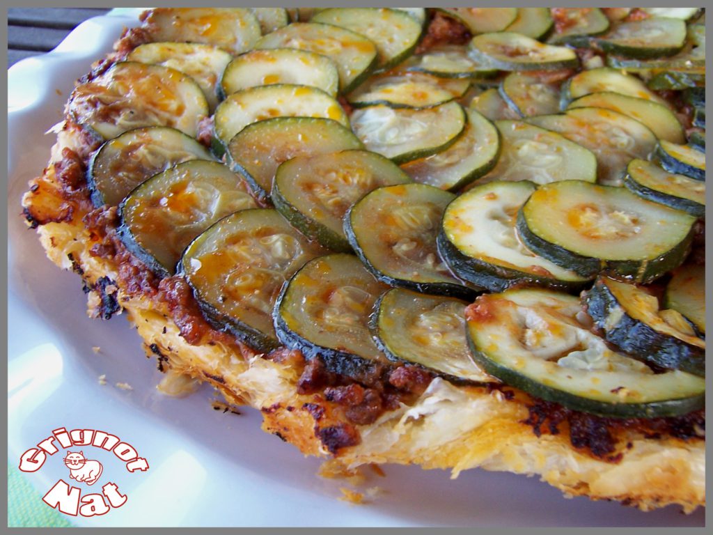 Tarte fine aux courgettes et sauce bolognaise