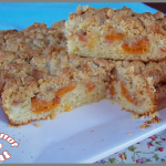 Gâteau moelleux aux abricots et son crumble