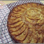 Gâteau renversé à la ricotta, pommes et caramel