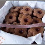 Biscuits de noël à la cannelle et à la confiture