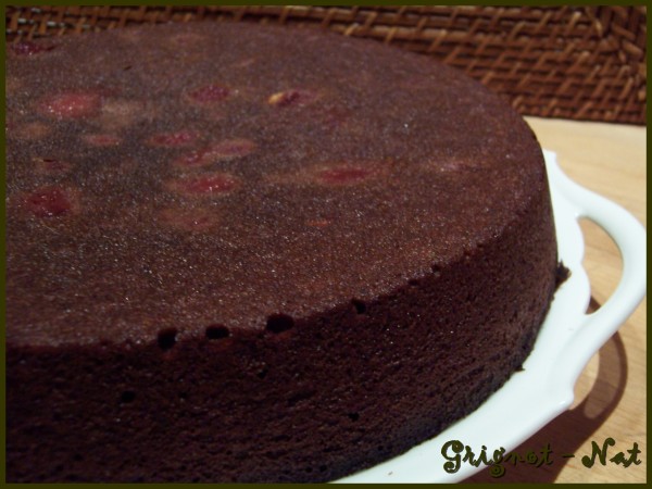 Gâteau au chocolat et aux cerises