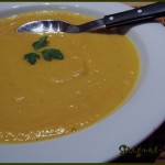 Soupe de patate douce au curcuma