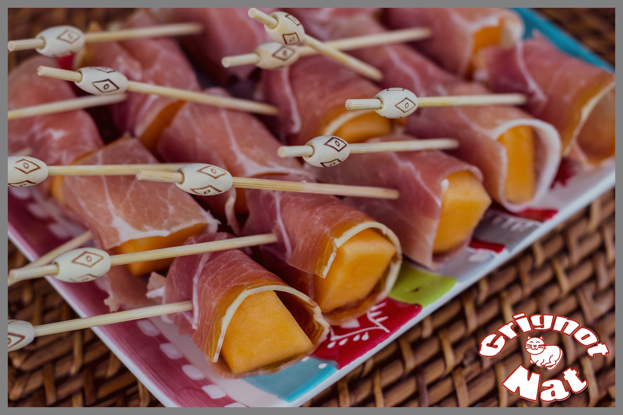 Mini brochettes de melon au jambon cru GrignotNat