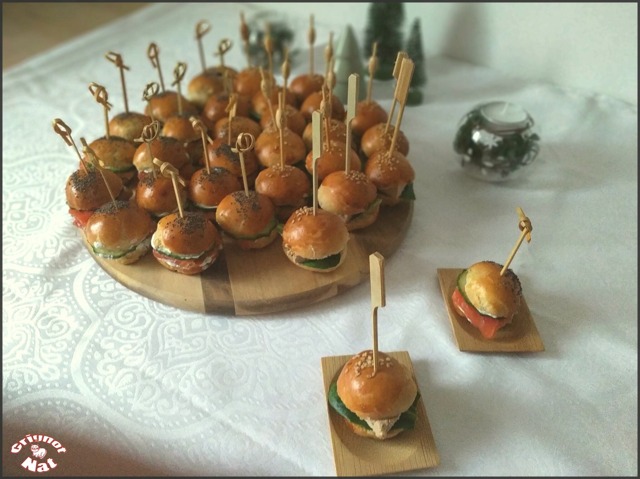 Mini pains burger pour l'apéro - Grignot-Nat