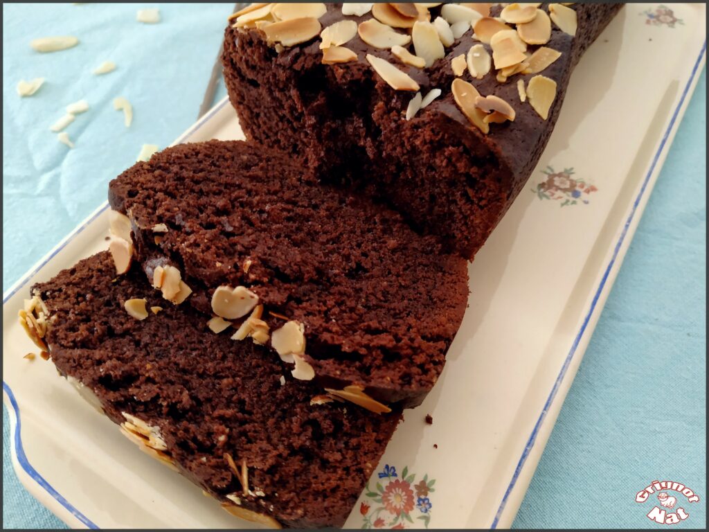 cake moelleux au chocolat et amandes 3