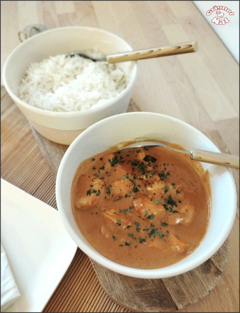 poulet sauce au lait de coco et cacahuète 