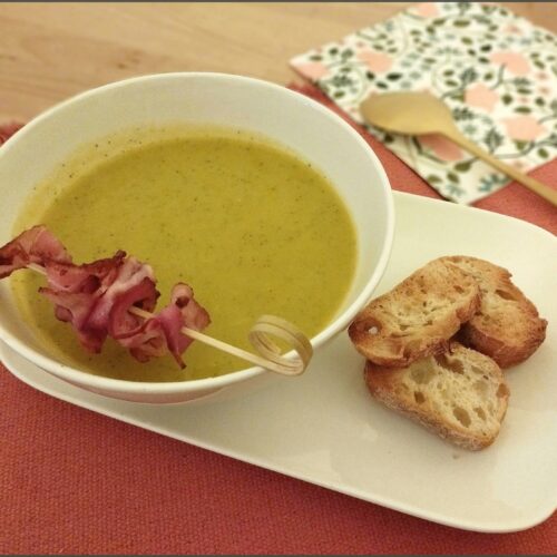 velouté de chou vert au lard grillé