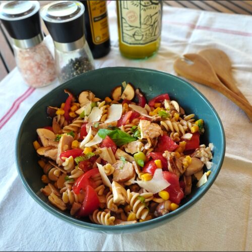 salade de pâtes au poulet et parmesan